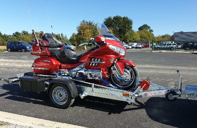 Amélioration de la remorque porte motos / Le Guide Vert